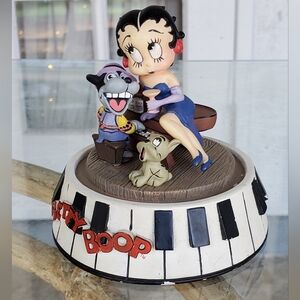 Betty Boop Bourbon Street Limited Edition Hand Painted Sculpture, READ, AS IS